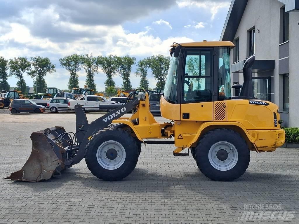 Volvo L 30 G Фронтальные погрузчики