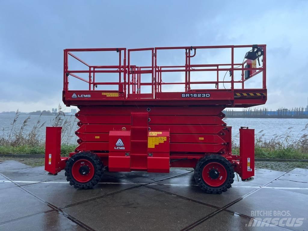 LGMG SR1623D Ножничные подъемники