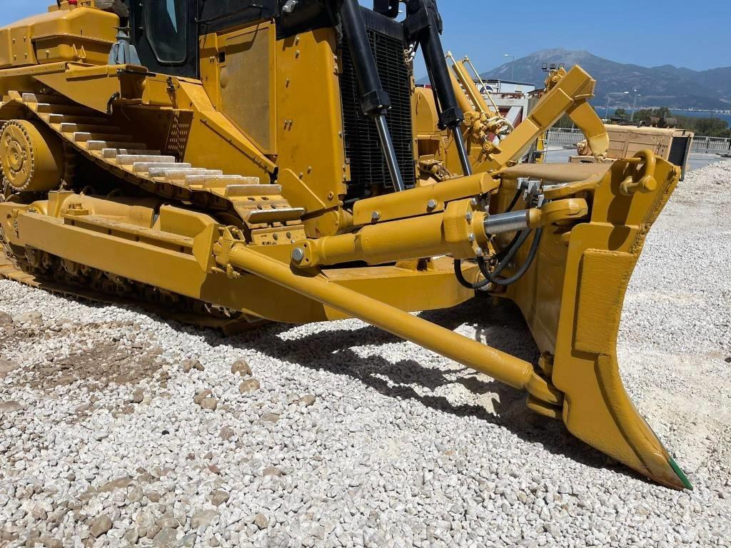 CAT D9N Гусеничные бульдозеры
