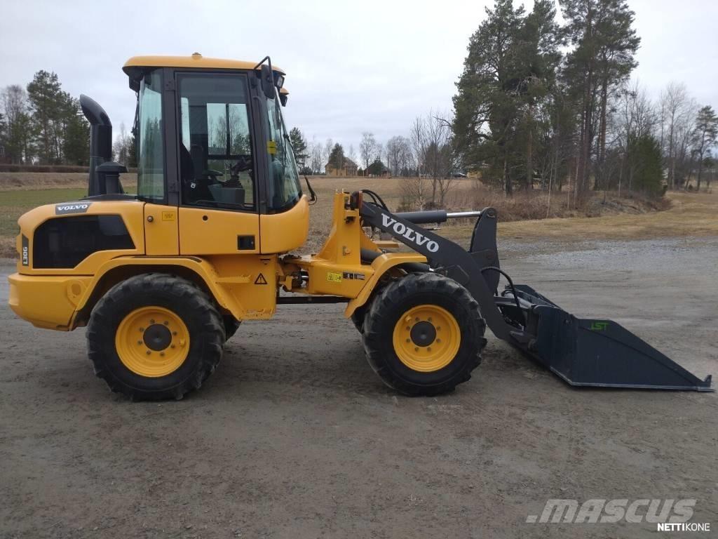 Volvo L 30 G Фронтальные погрузчики