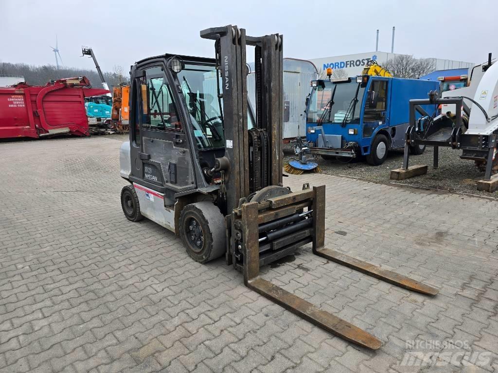 Nissan 30 YG1D2A30Q Дизельные погрузчики