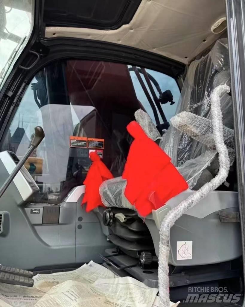 Doosan DX 225 Гусеничные экскаваторы