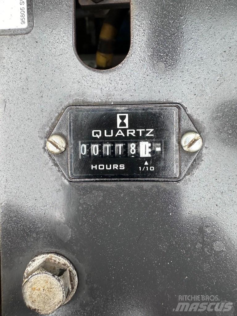 Bobcat MT100 Гусеничные фронтальные погрузчики