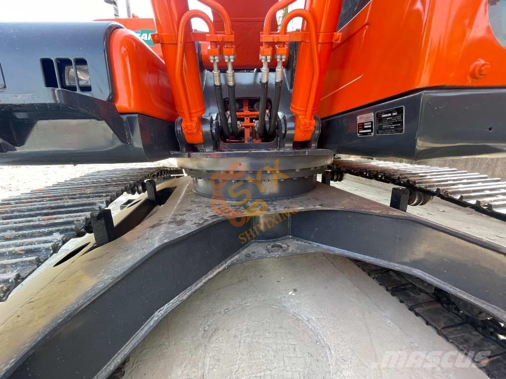 Doosan DX 225 LC Гусеничные экскаваторы