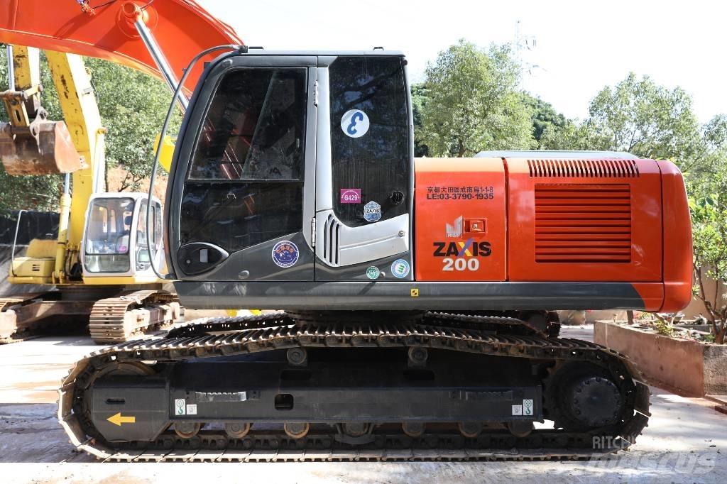 Hitachi ZX 200 LC-6 Гусеничные экскаваторы
