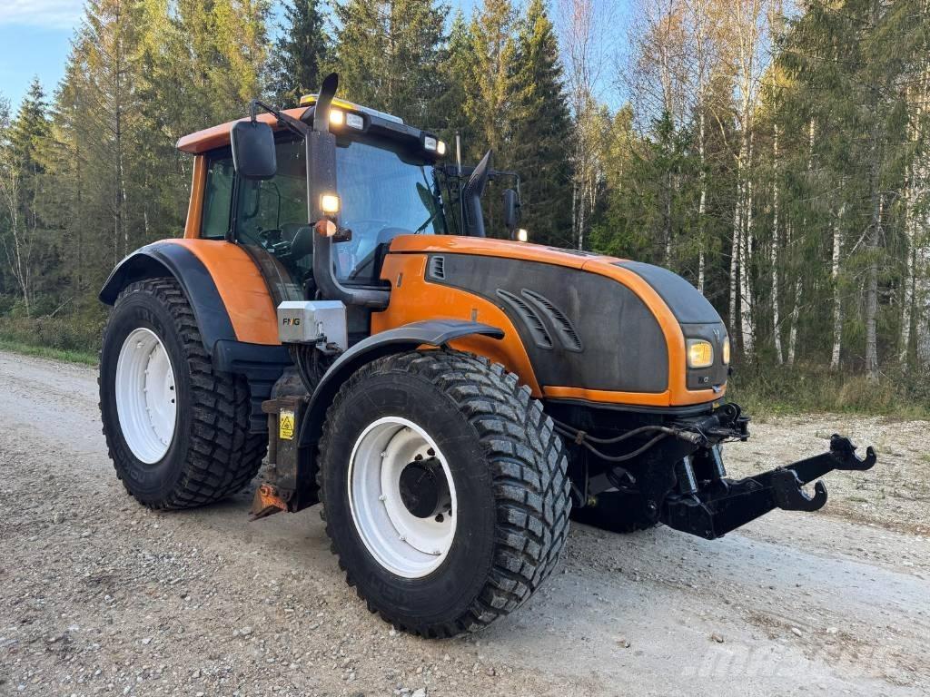 Valtra T 202 Versu Трактора