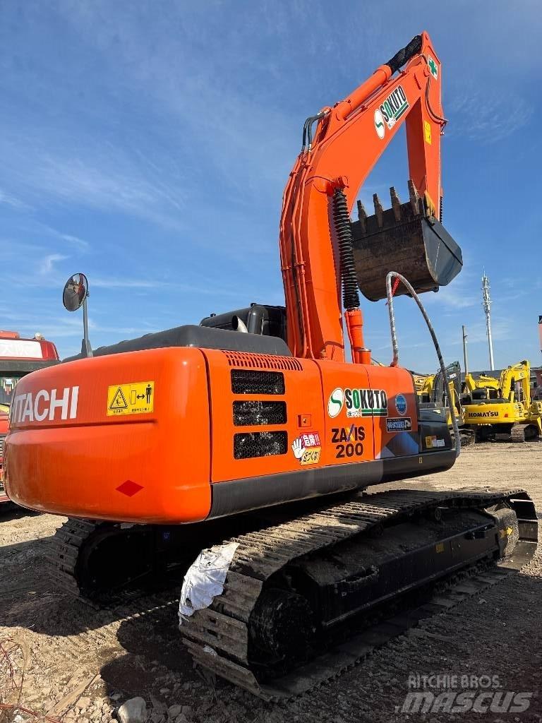 Hitachi ZX 200 Гусеничные экскаваторы