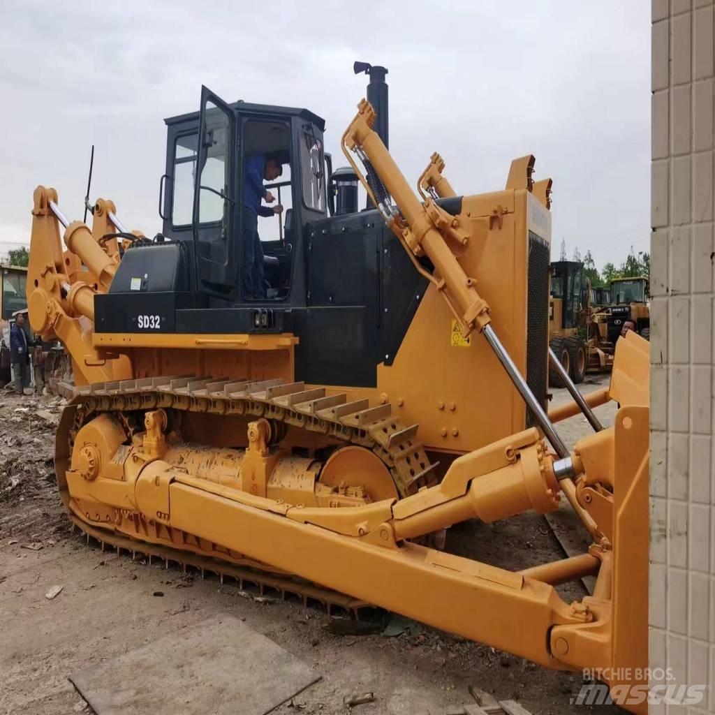 Shantui SD 32 Гусеничные бульдозеры