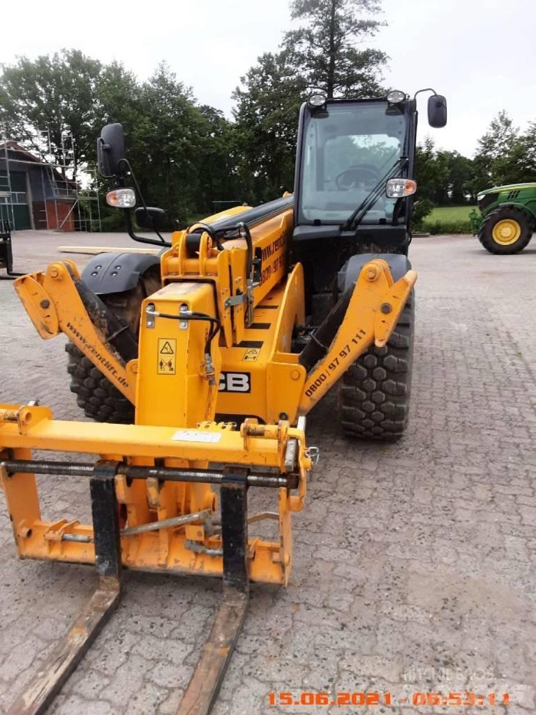 JCB 540-140 Телескопические погрузчики