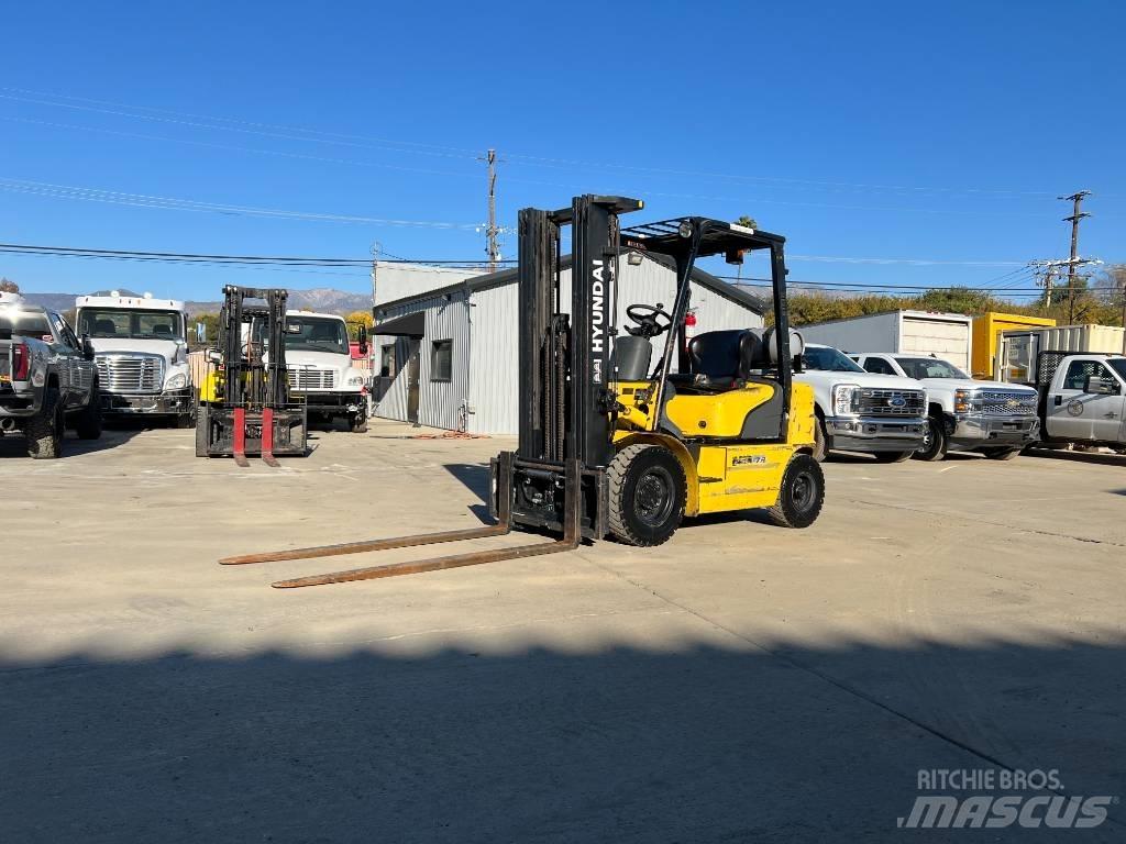 Hyundai 25 L-7 A Другие складские механизмы