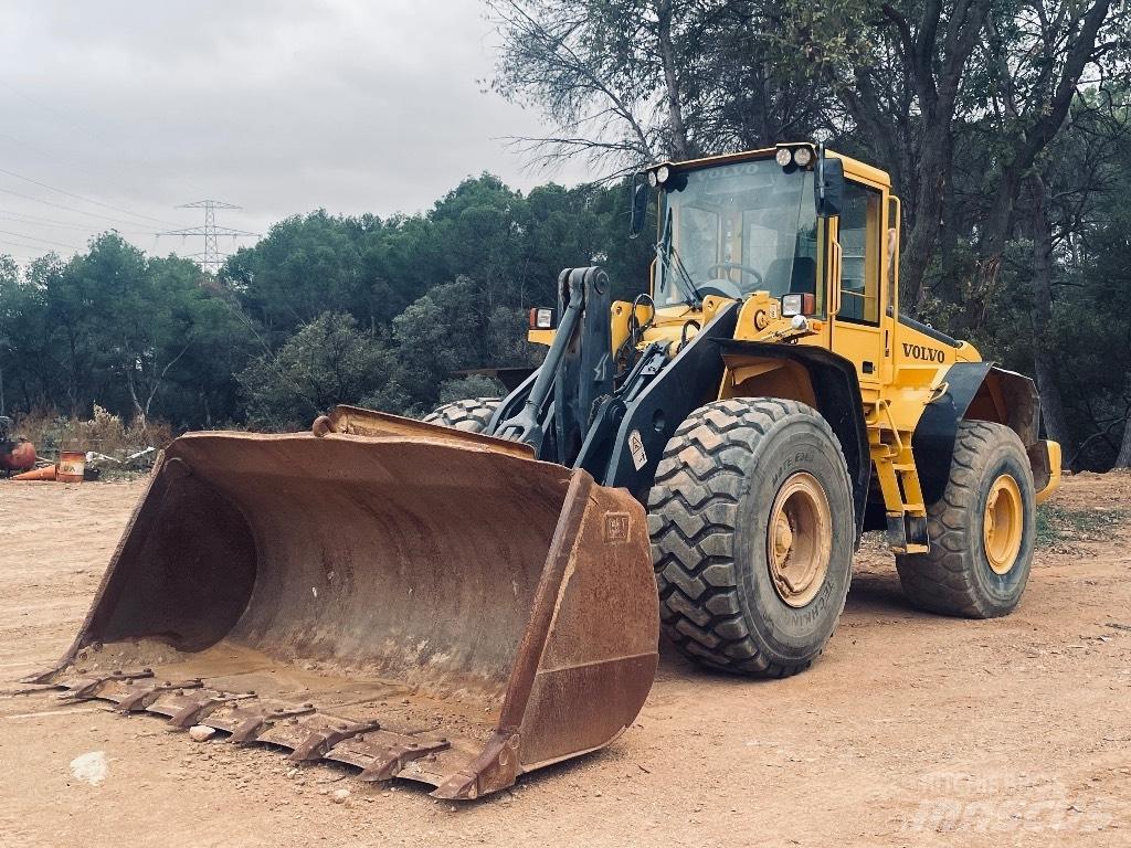 Volvo L120E Фронтальные погрузчики