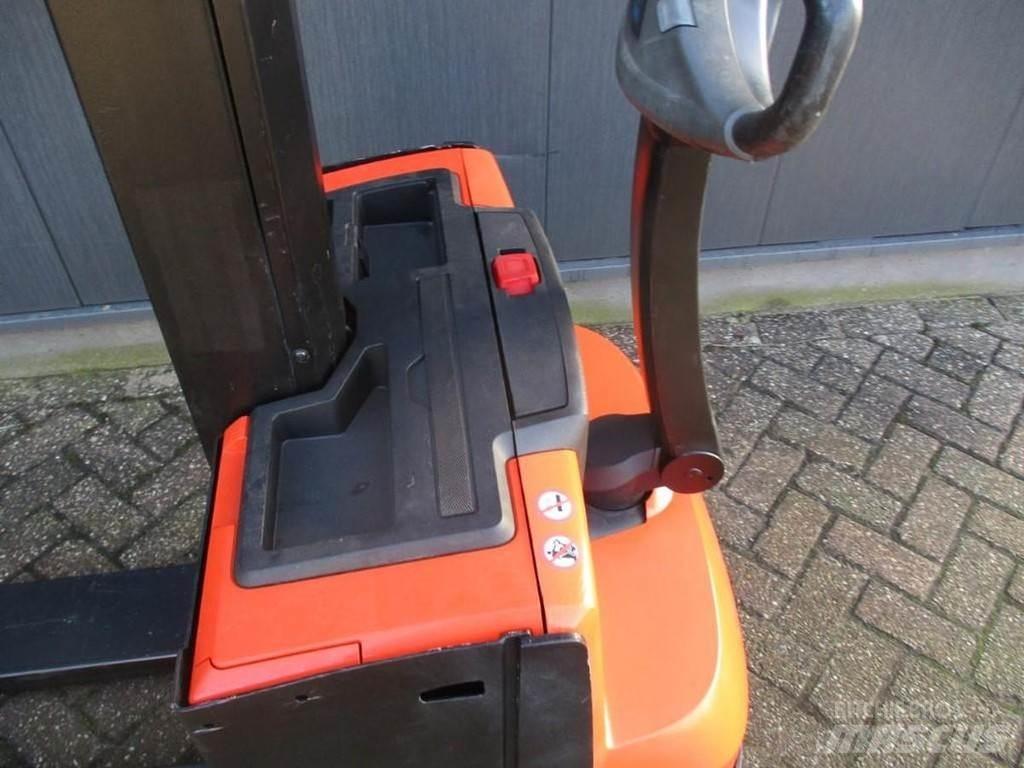 BT SWE 080L Ручные штабелёры с электроподъёмом
