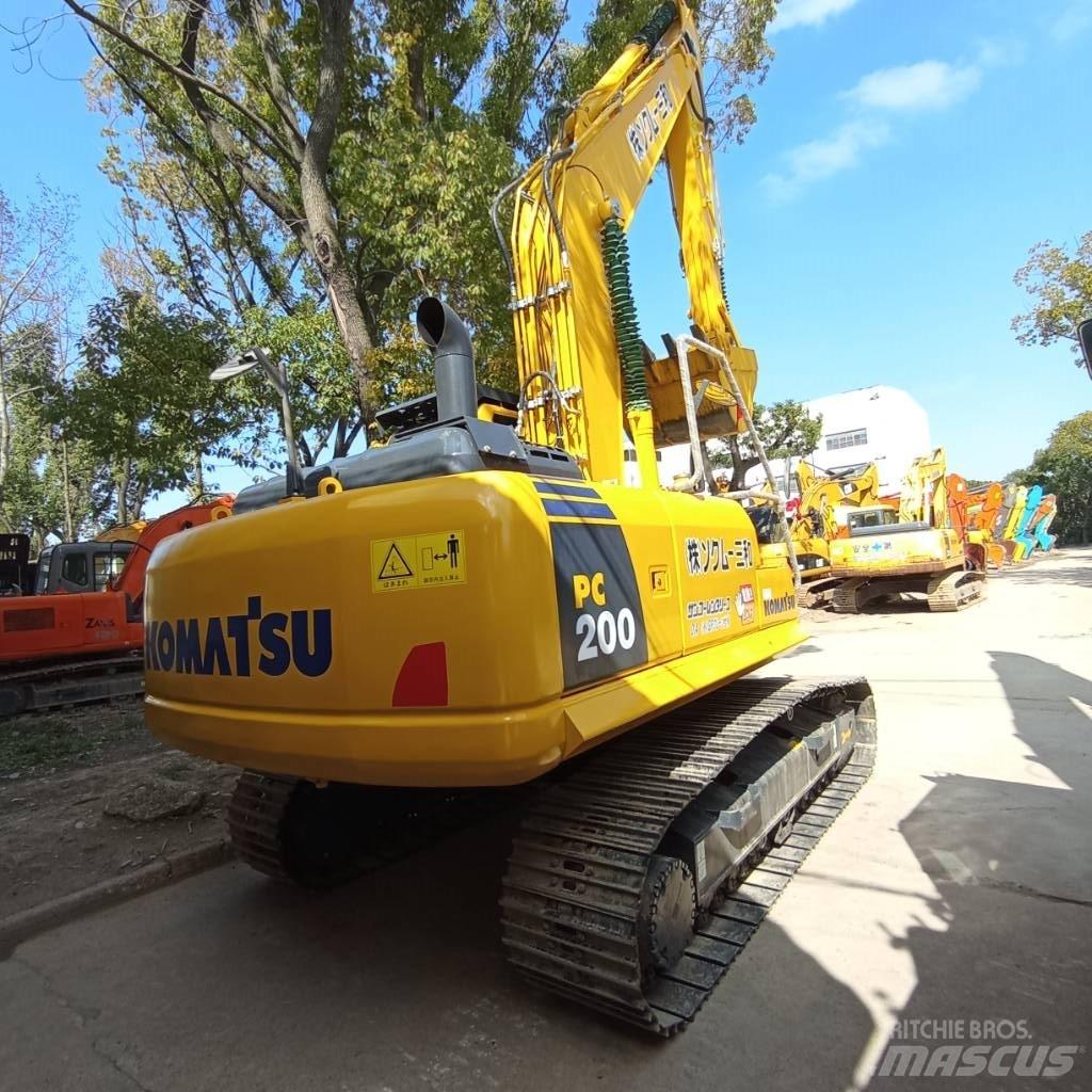 Komatsu PC 200-8N1 Гусеничные экскаваторы