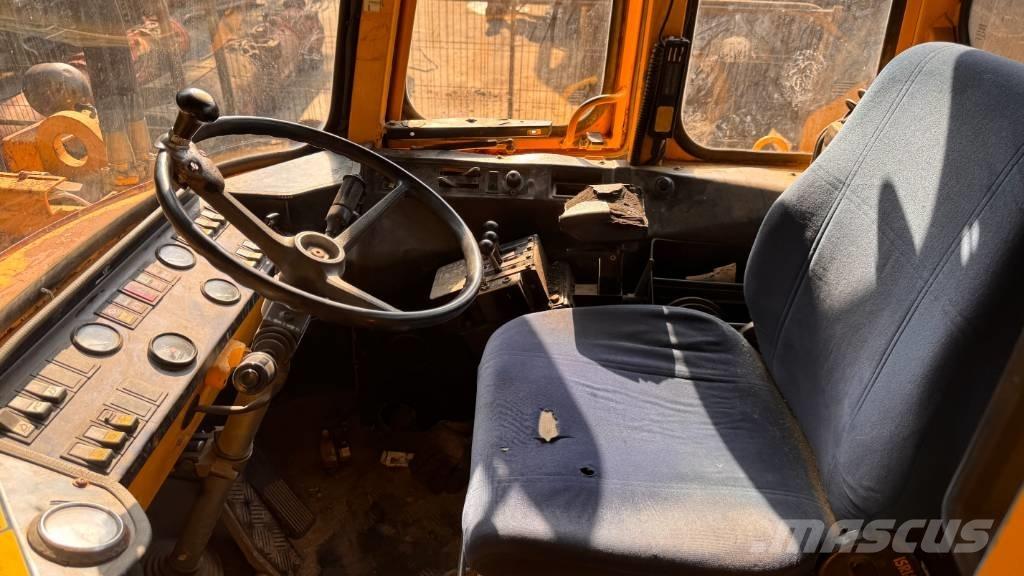 Volvo L 120 Фронтальные погрузчики