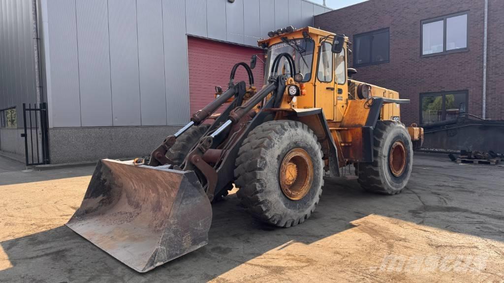 Volvo L 120 Фронтальные погрузчики
