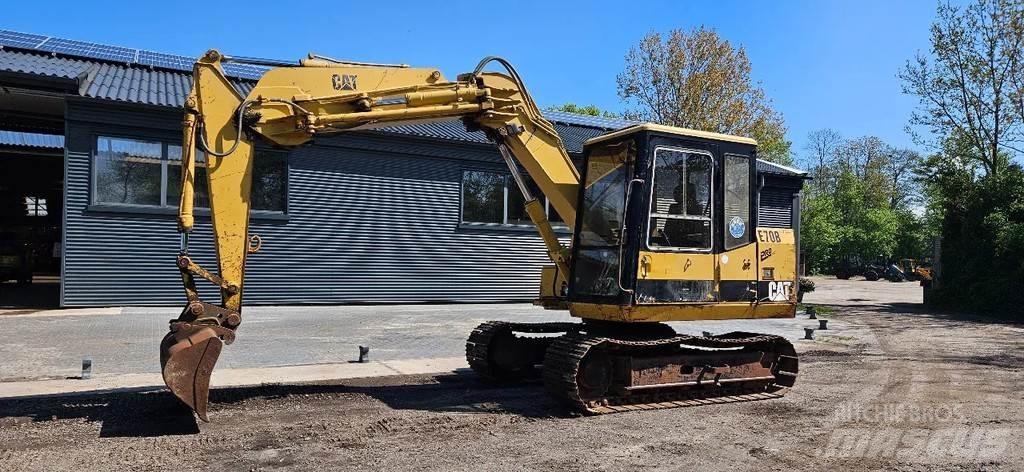 CAT E 70 B Малые экскаваторы 7т-12т