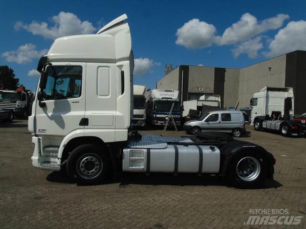 DAF CF 440 + EURO 6 Седельные тягачи