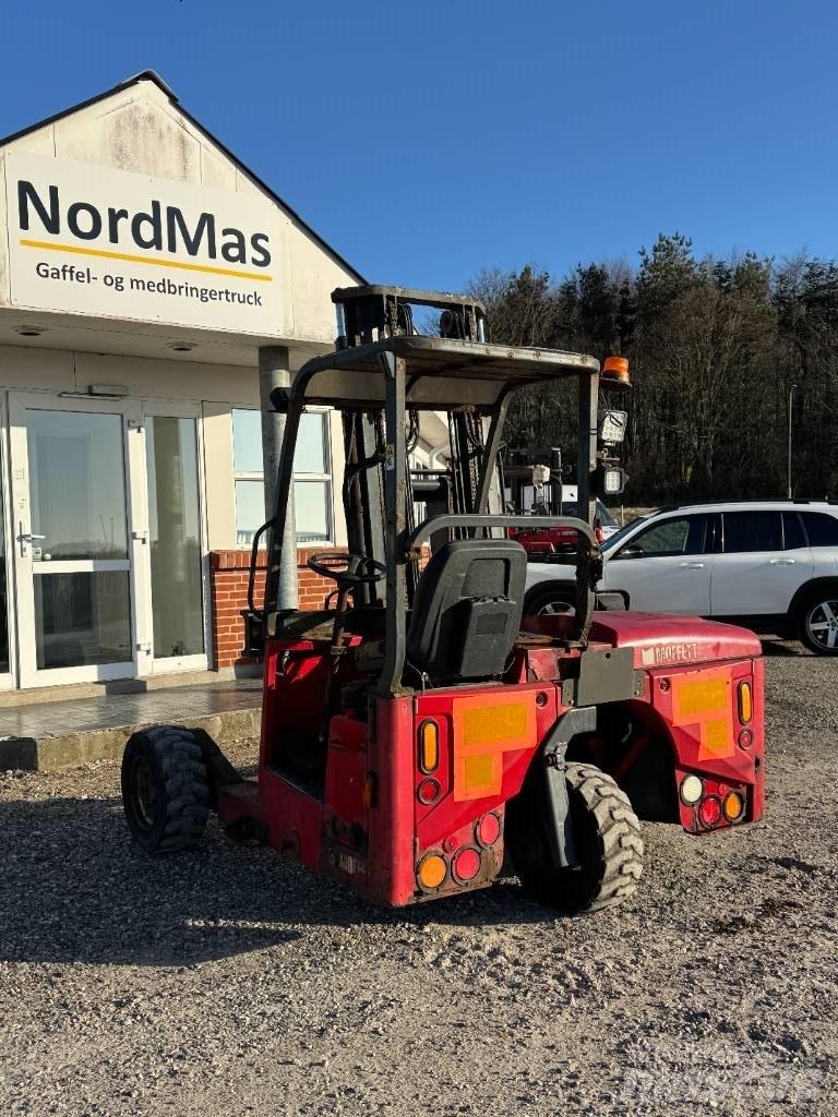 Moffett M4 25.3 Дизельные погрузчики