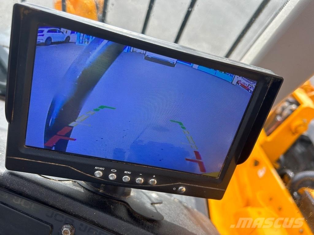JCB 540-140 Sway / AC Телескопические погрузчики