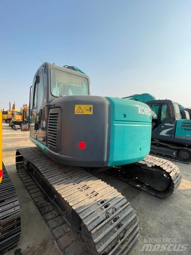 Kobelco SK 135 Гусеничные экскаваторы