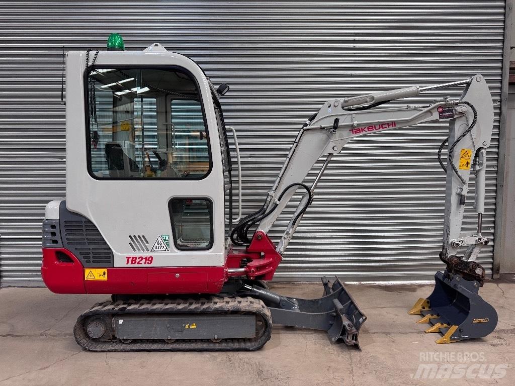 Takeuchi TB 219 Мини-экскаваторы