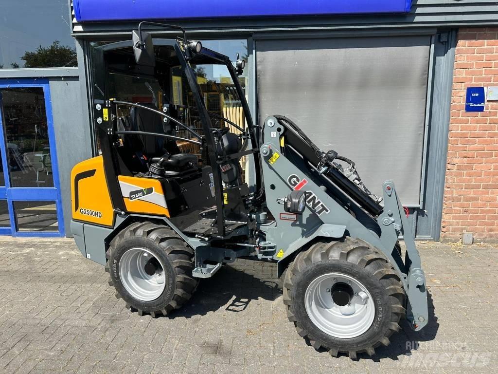 GiANT G 2500 HD Многофункциональные сельскохозяйственные погрузчики