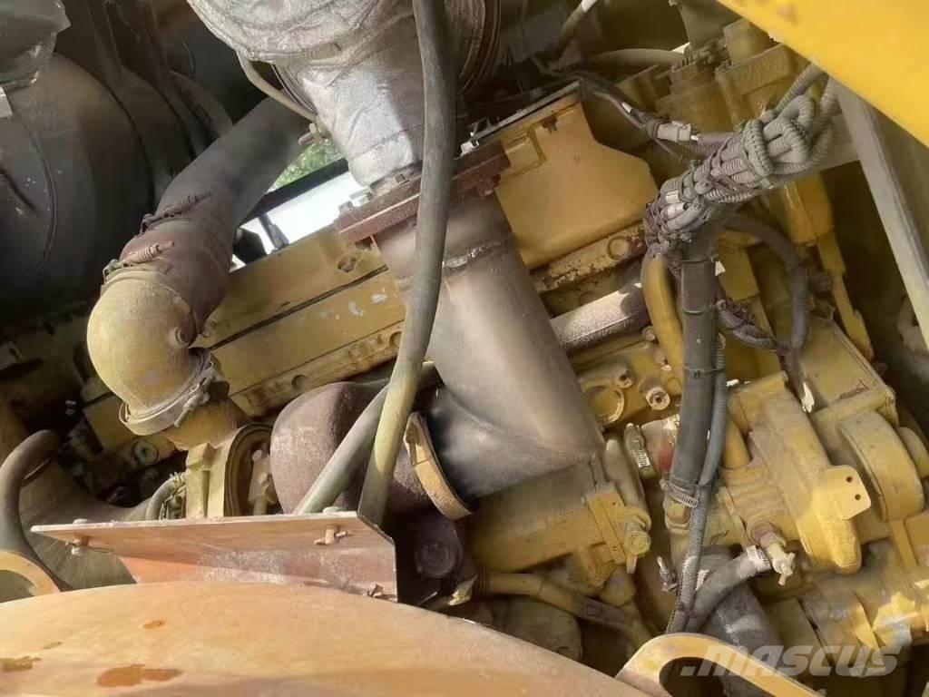 CAT 972 H Фронтальные погрузчики