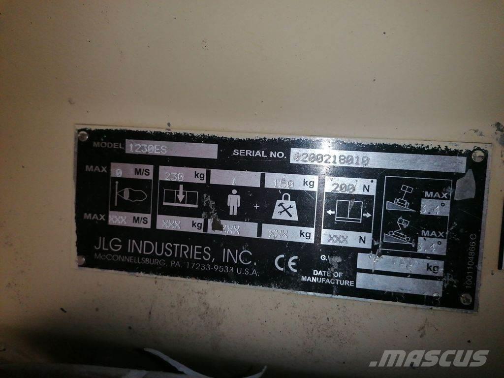 JLG 1230ES Разные подъемники и вышки