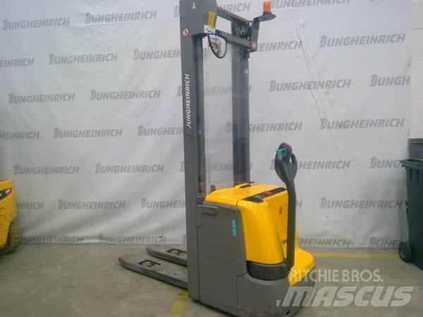 Jungheinrich EJC 220 Ручные штабелёры с электроподъёмом