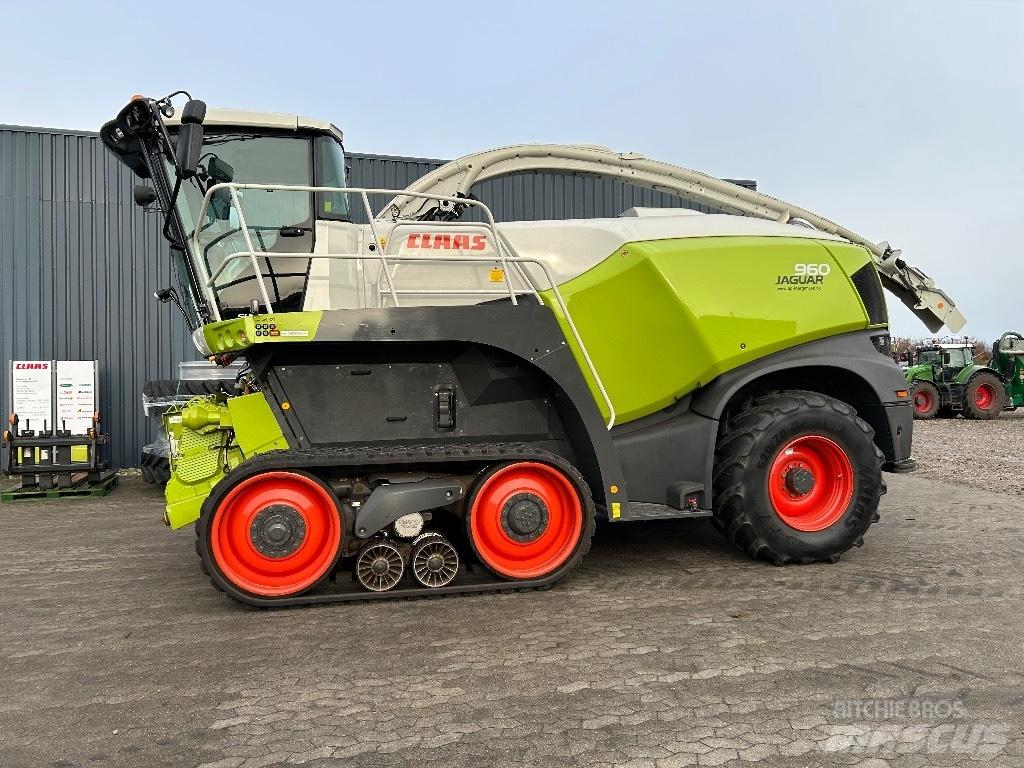 CLAAS Jaguar 960 TT Самоходные кормоуборочные комбайны