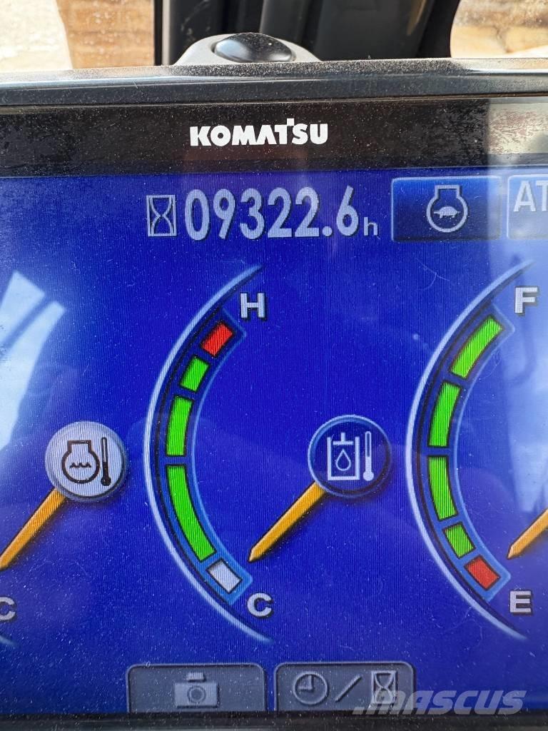 Komatsu PC 138 US Гусеничные экскаваторы