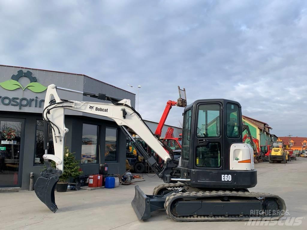 Bobcat E 60 Мини-экскаваторы