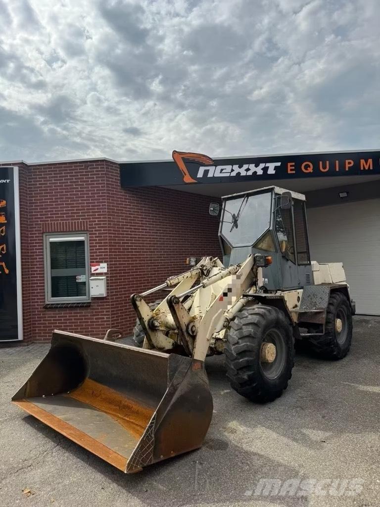 Atlas AR 72 Фронтальные погрузчики