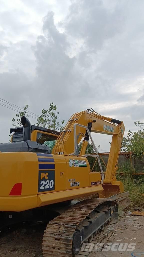 Komatsu PC 220-7 Гусеничные экскаваторы
