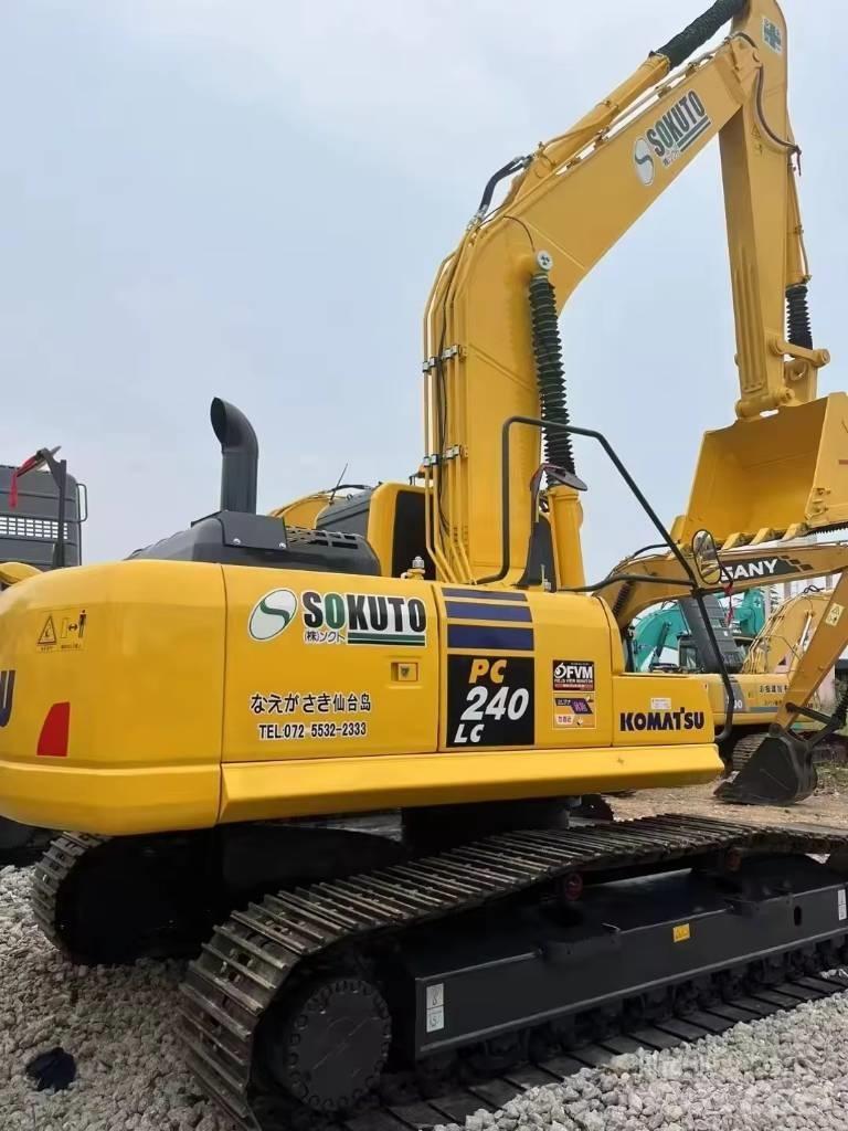 Komatsu PC 240 Гусеничные экскаваторы