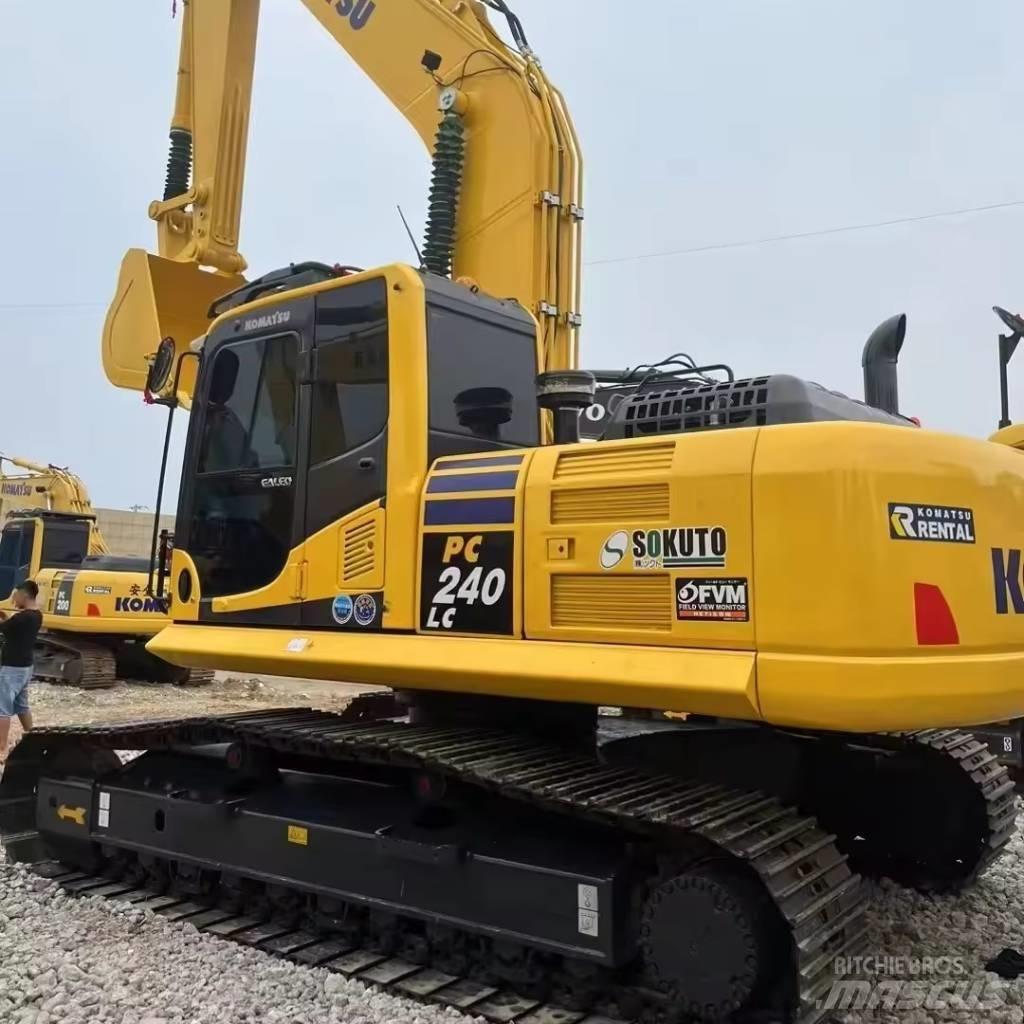 Komatsu PC 240 Гусеничные экскаваторы