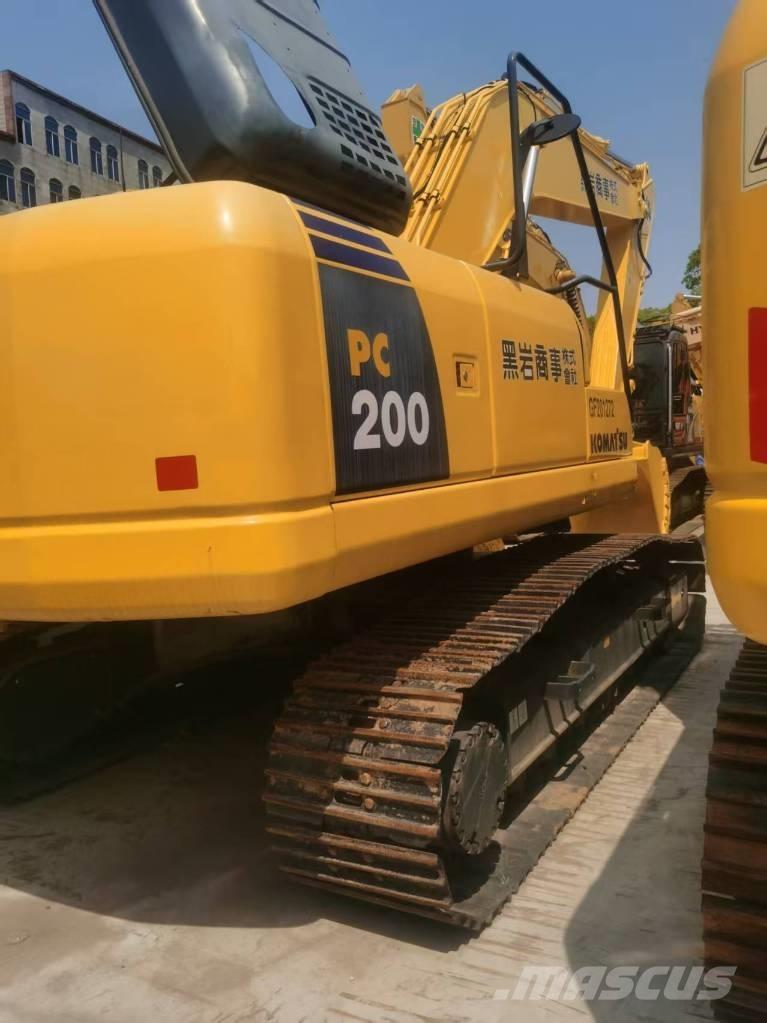 Komatsu PC 200-8 Гусеничные экскаваторы