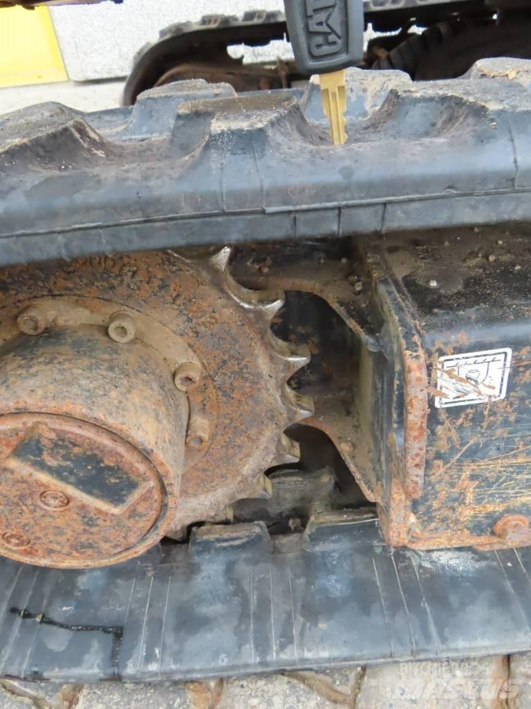 CAT 301.7 D Мини-экскаваторы