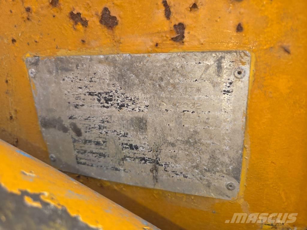 Komatsu SK 714 Мини-погрузчики