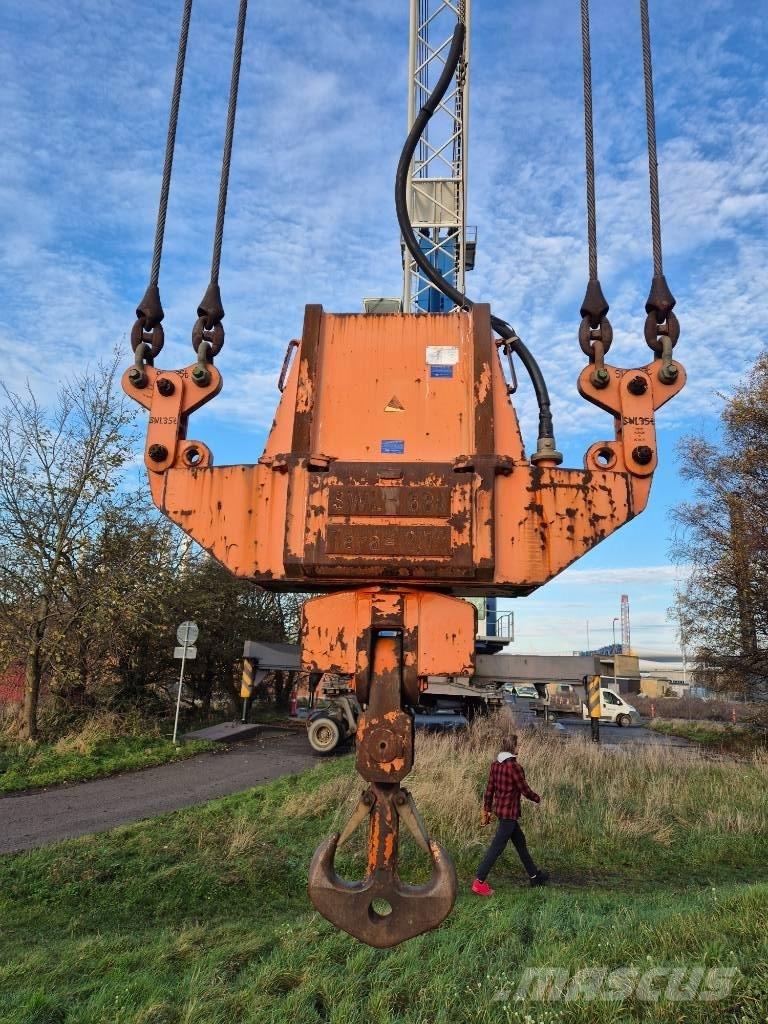 Liebherr LHM 250 Портовые краны