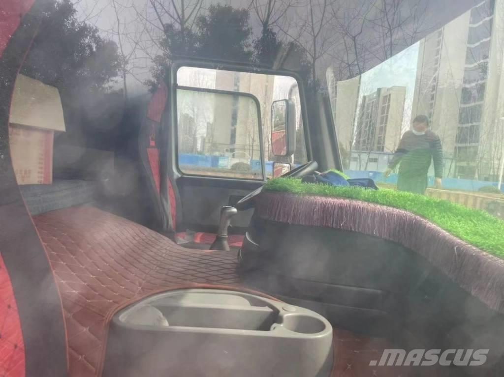 Howo 371 8x4 Грузовики-Самосвалы