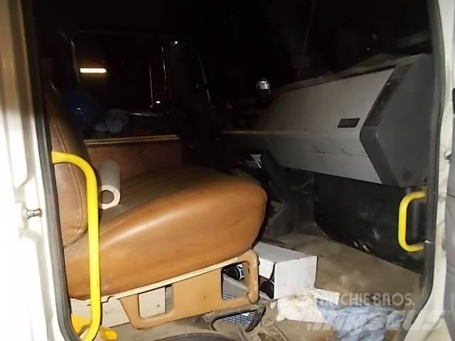 Freightliner L70 Специальные грузовики