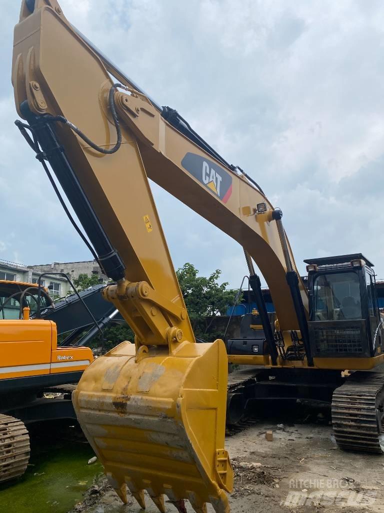 CAT 330 D Гусеничные экскаваторы