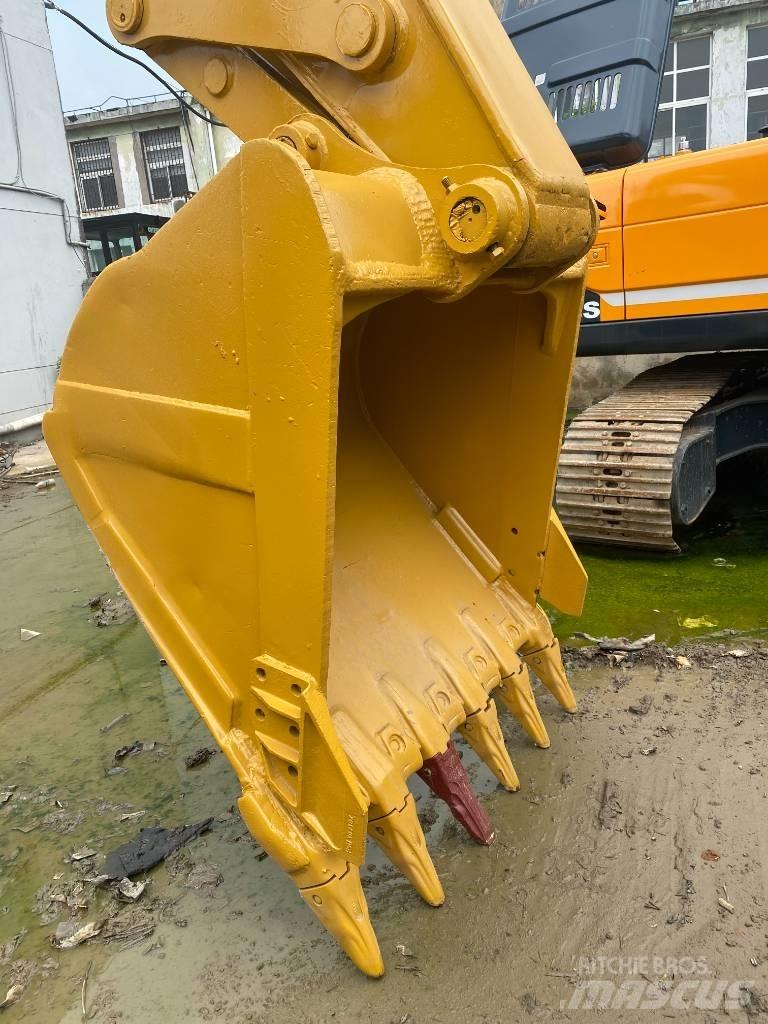 CAT 330 D Гусеничные экскаваторы