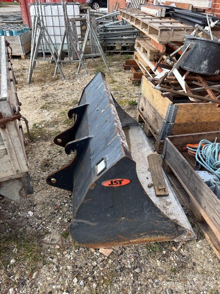 Kubota 4815 Телескопические погрузчики