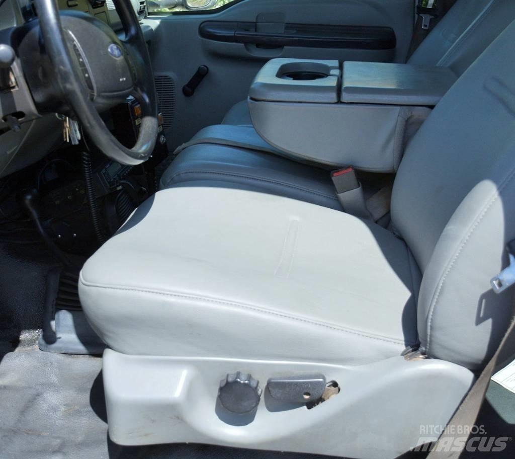 Ford F 550 Комбинированные дорожные машины