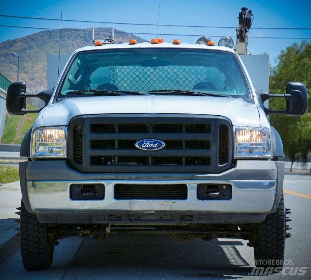 Ford F 550 Комбинированные дорожные машины