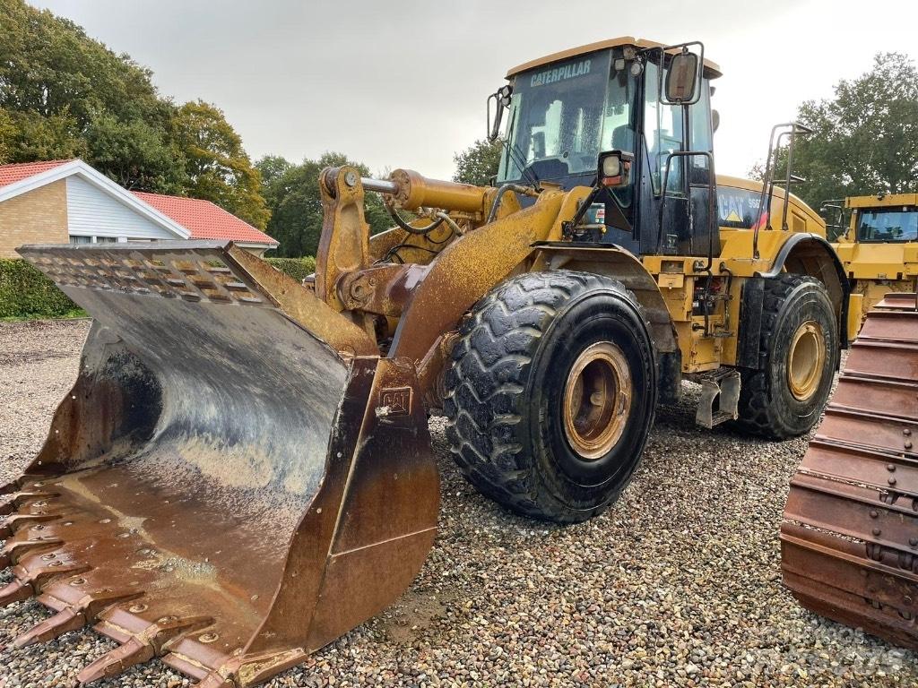 CAT 966H Фронтальные погрузчики