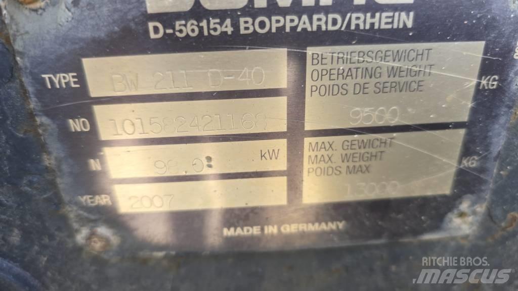 Bomag BW 211 D-40 Катки тротуарные