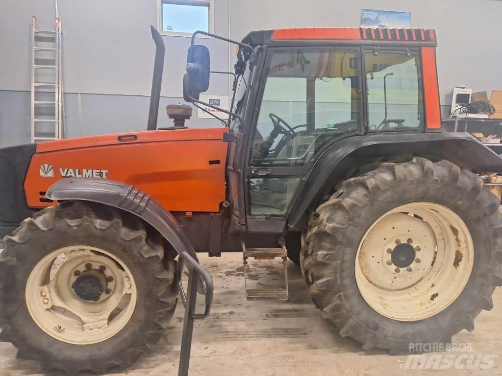 Valtra Valmet 8100E Трактора